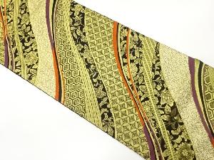 曲線に花唐草・古典柄模様織出し袋帯